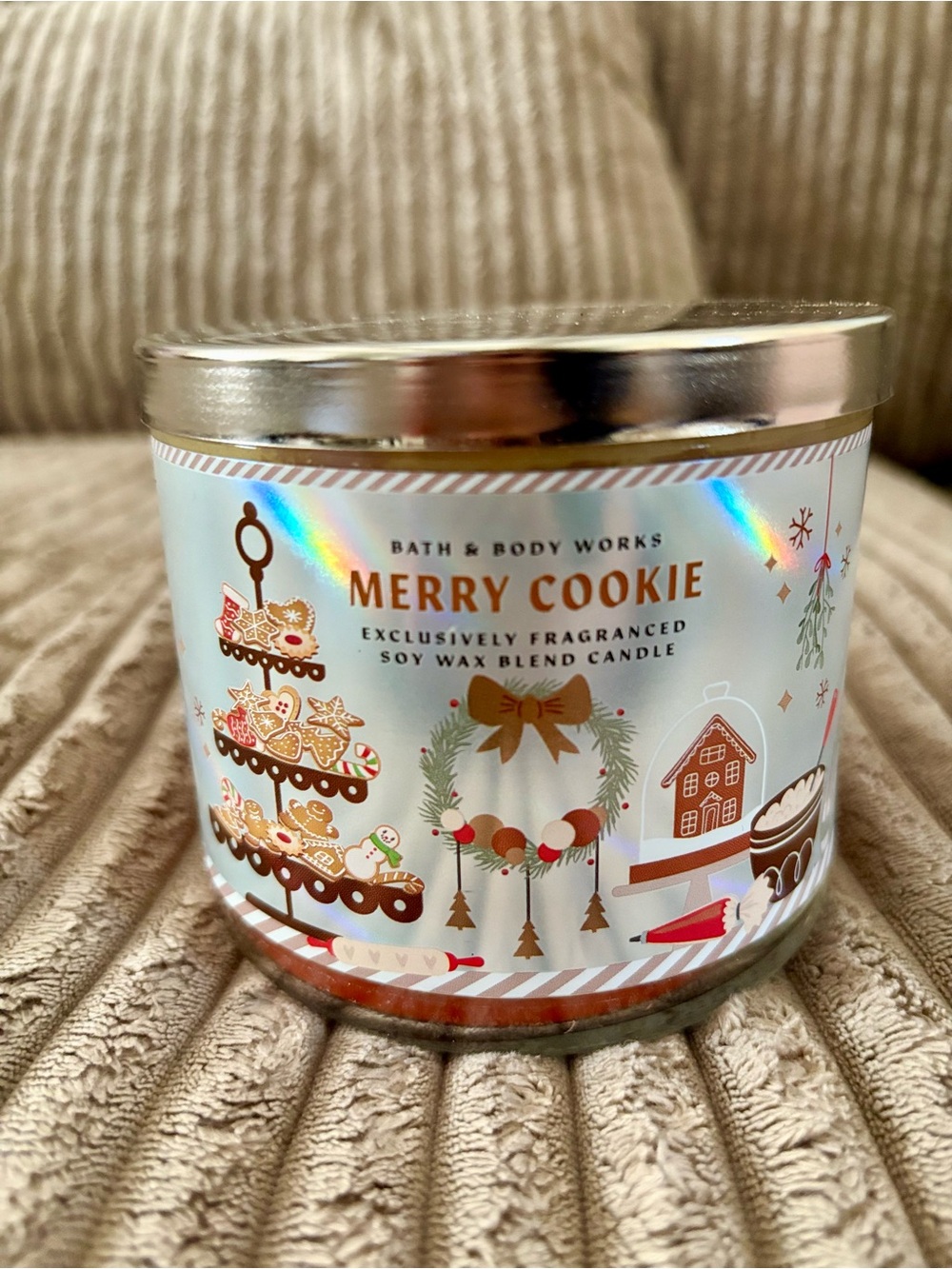 Bath & Body Works Merry Cookie Candle - Light Blue & Gold